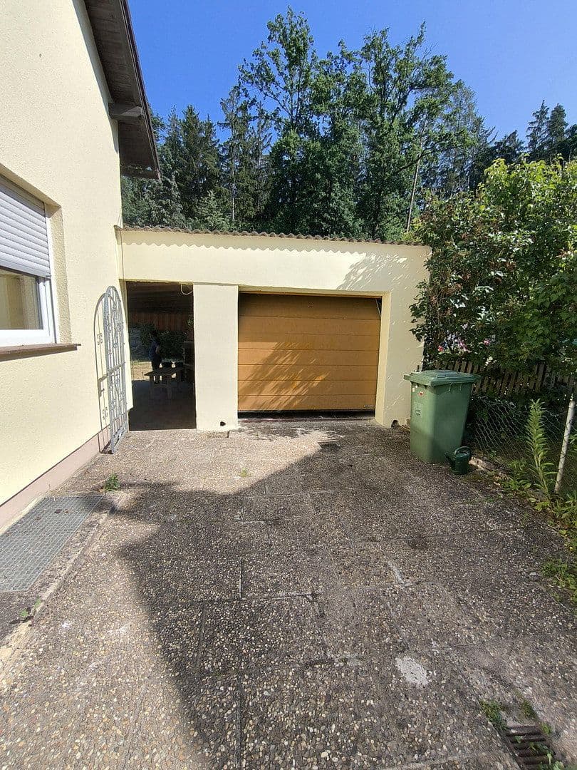 Prodej domu 199 m², pozemek 947 m², Regenstauf, Bavorsko Prodej domu 199 m², pozemek 947 m², Regenstauf, Bavorsko