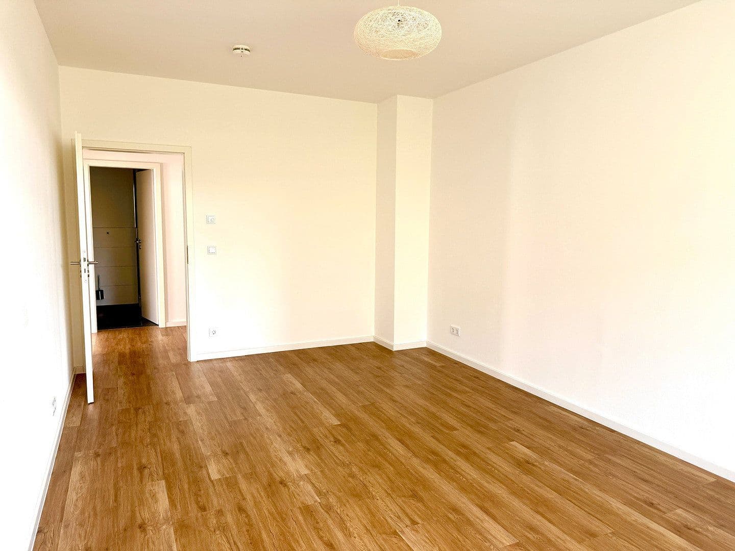 Pronájem bytu 2+1 62 m², Nymphenburger Straße 166, München, Bavorsko Pronájem bytu 2+1 62 m², Nymphenburger Straße 166, München, Bavorsko