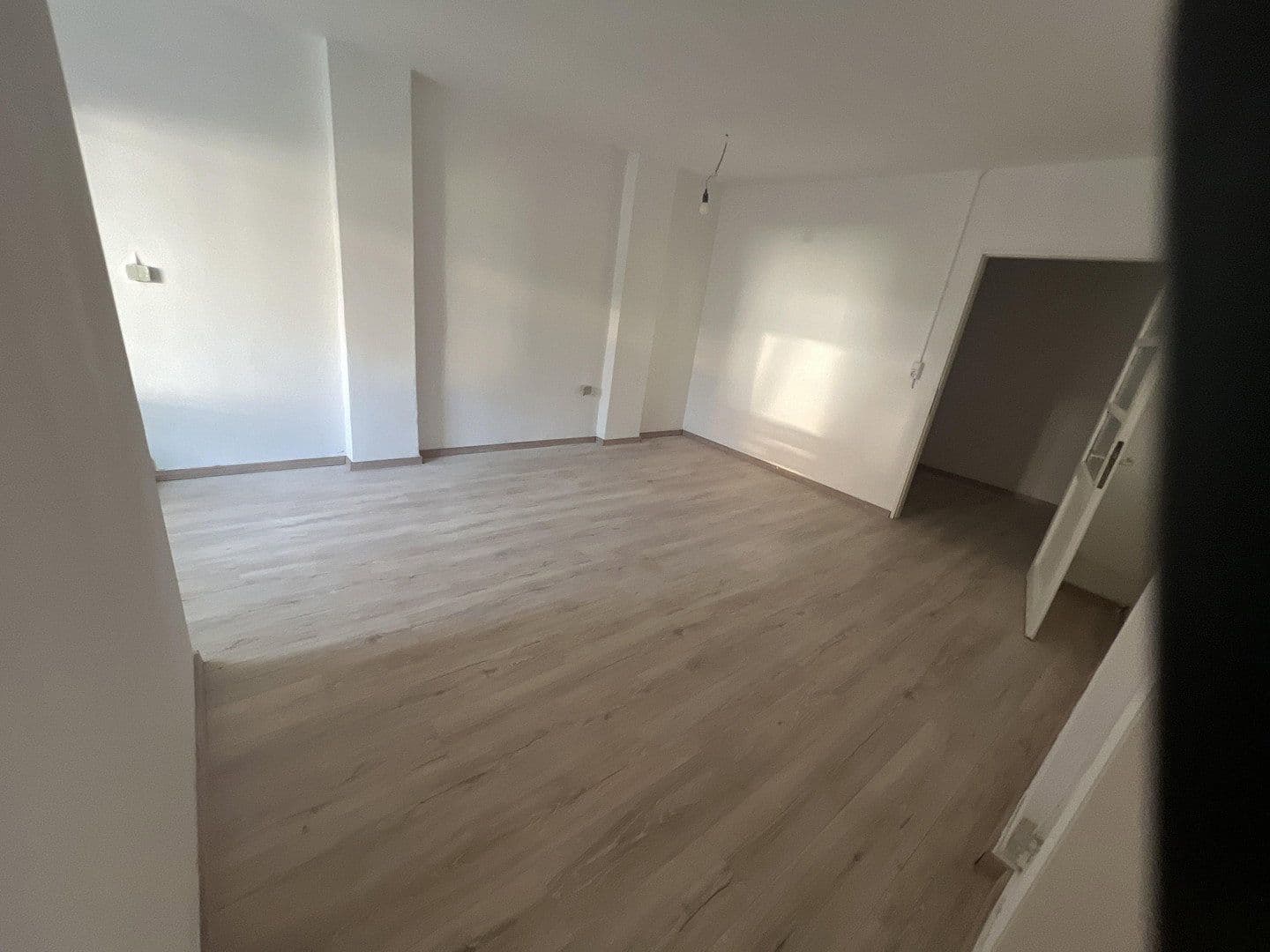 Pronájem domu 120 m², pozemek 360 m², Erzhausen, Hessen Pronájem domu 120 m², pozemek 360 m², Erzhausen, Hessen