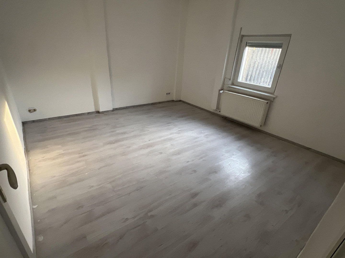 Pronájem domu 120 m², pozemek 360 m², Erzhausen, Hessen Pronájem domu 120 m², pozemek 360 m², Erzhausen, Hessen