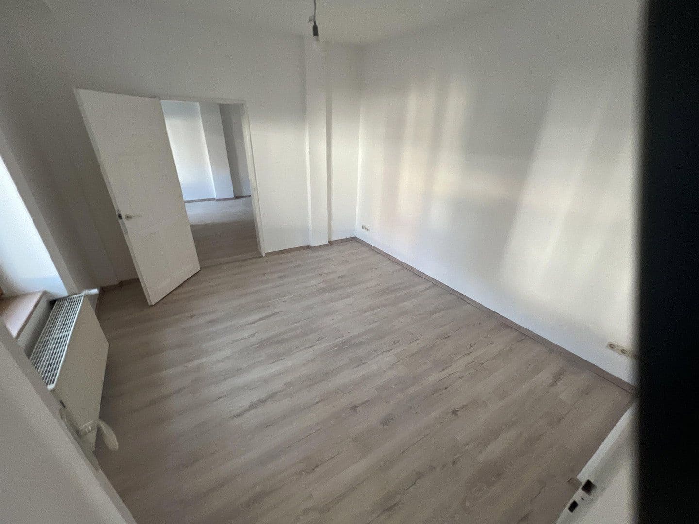 Pronájem domu 120 m², pozemek 360 m², Erzhausen, Hessen Pronájem domu 120 m², pozemek 360 m², Erzhausen, Hessen