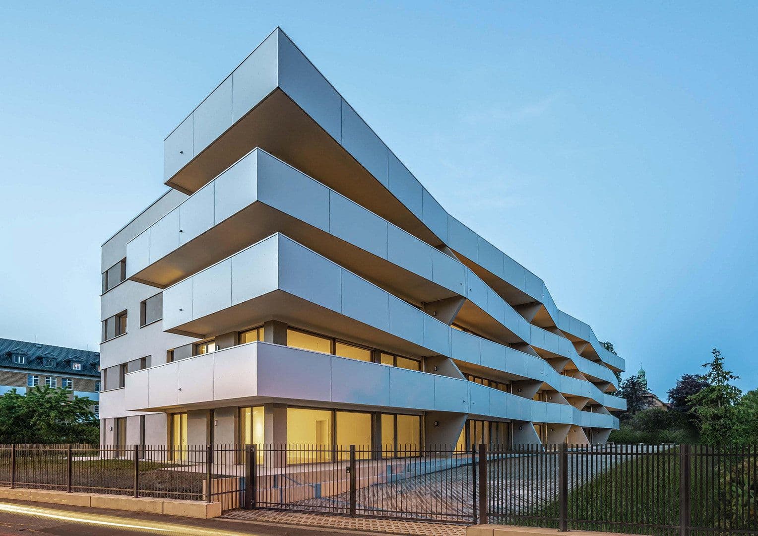Pronájem bytu 5+1 146 m², Paul-Flechsig-Straße 11, Leipzig, Sasko Pronájem bytu 5+1 146 m², Paul-Flechsig-Straße 11, Leipzig, Sasko