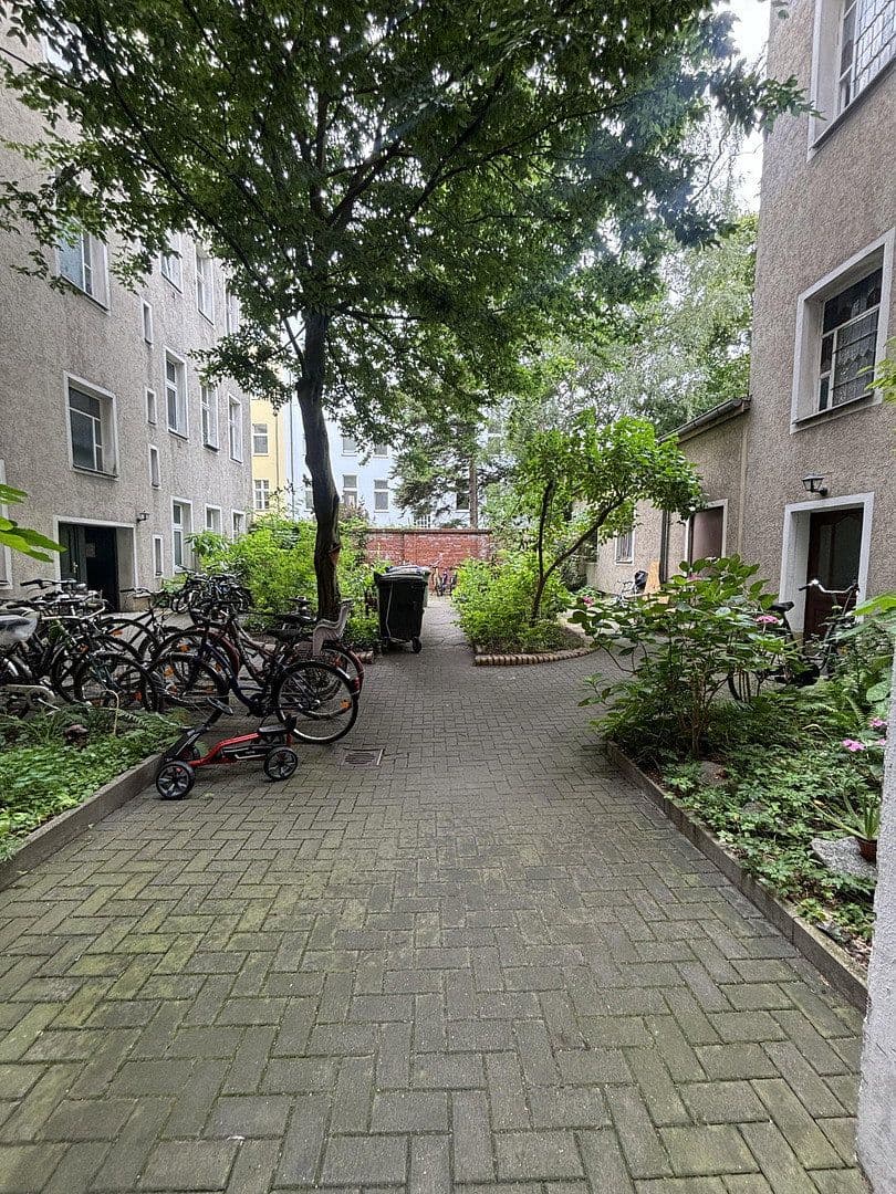 Prodej nebytového prostoru 111 m², Berlin, Berlín Prodej nebytového prostoru 111 m², Berlin, Berlín