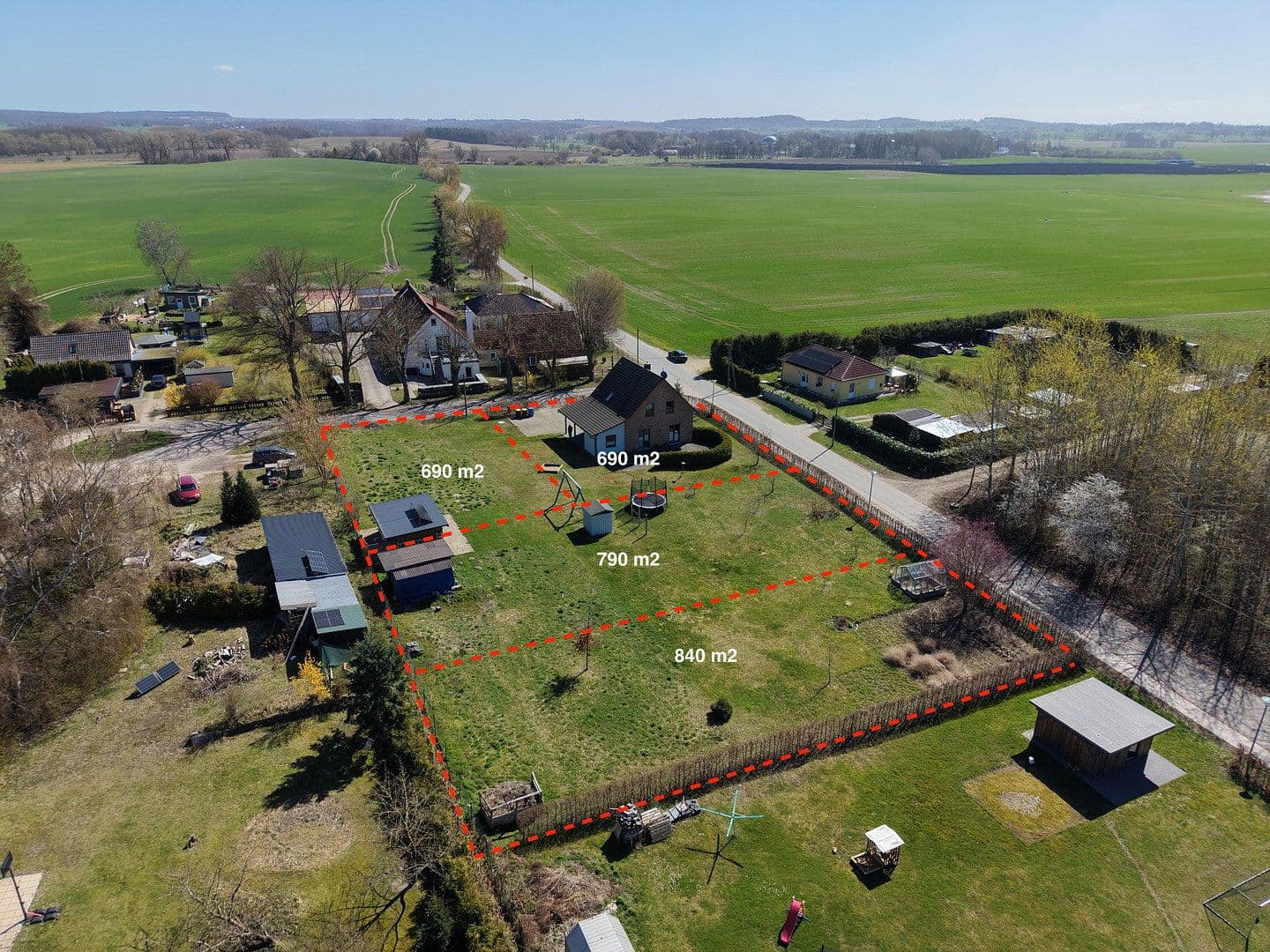 Prodej pozemku 690 m², Kartlow 34, Neuburg, Mecklenburg-Vorpommern Prodej pozemku 690 m², Kartlow 34, Neuburg, Mecklenburg-Vorpommern