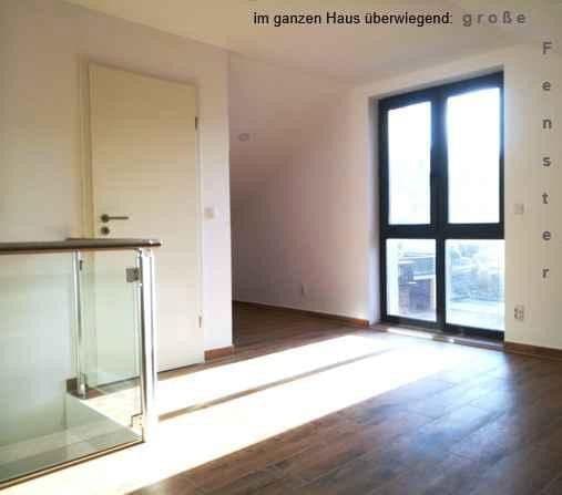 Pronájem domu 160 m², pozemek 385 m², Wächtersbach, Hessen Pronájem domu 160 m², pozemek 385 m², Wächtersbach, Hessen