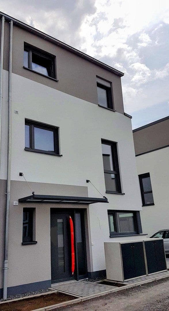 Prodej domu 163 m², pozemek 197 m², Mainz, Porýní-Falc Prodej domu 163 m², pozemek 197 m², Mainz, Porýní-Falc