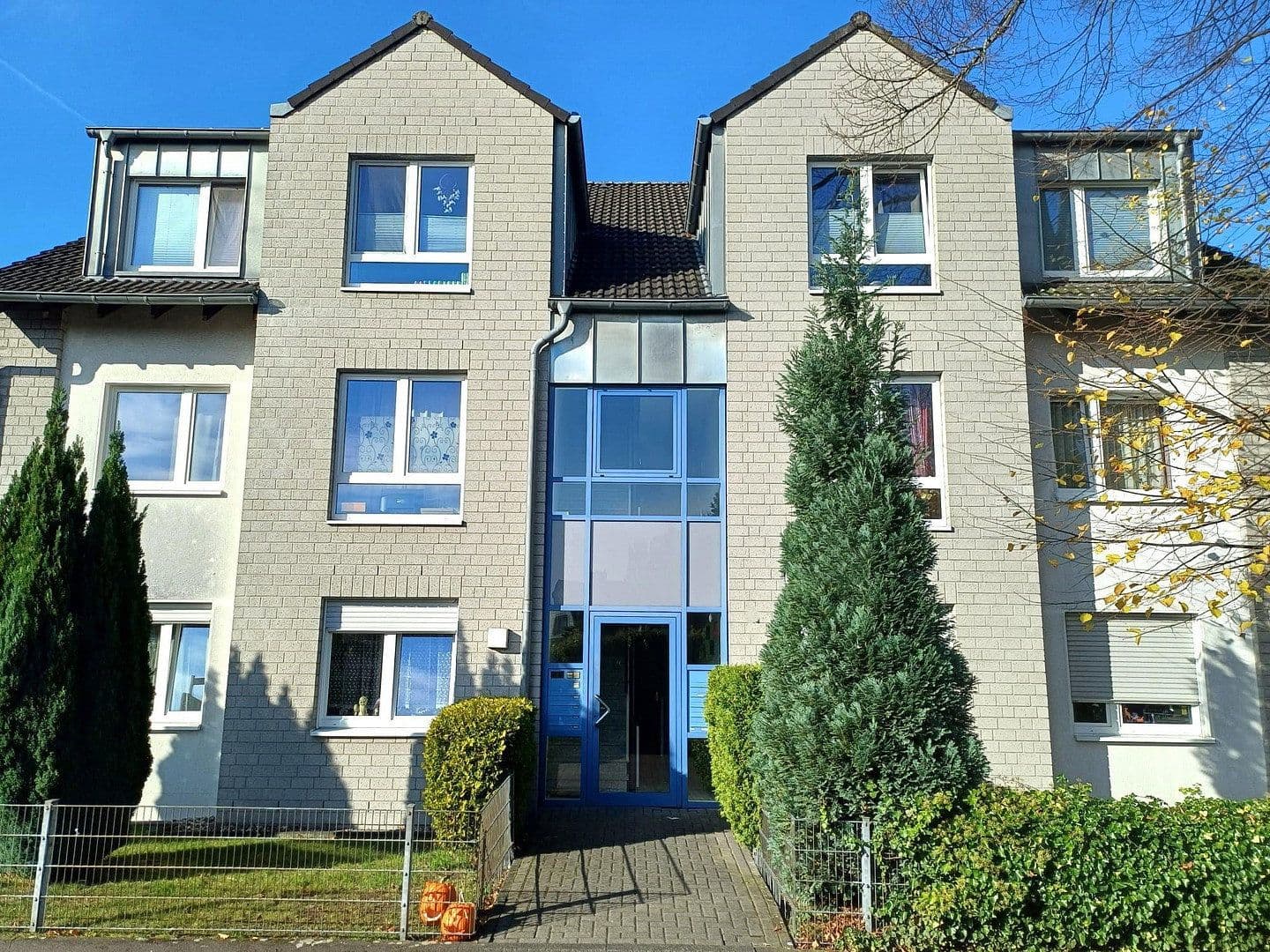 Prodej domu 524 m², pozemek 748 m², Bottrop, Severní Porýní-Vestfálsko Prodej domu 524 m², pozemek 748 m², Bottrop, Severní Porýní-Vestfálsko