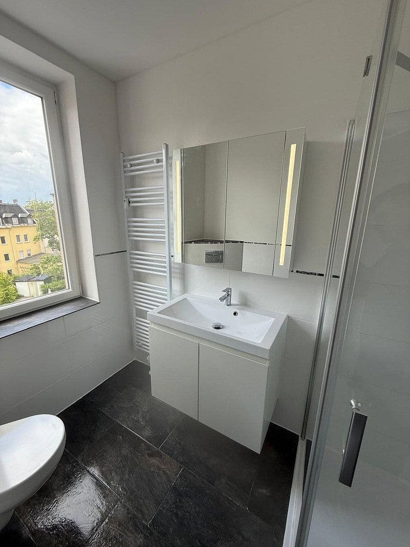 Pronájem bytu 4+1 94 m², Hof, Bavorsko Pronájem bytu 4+1 94 m², Hof, Bavorsko