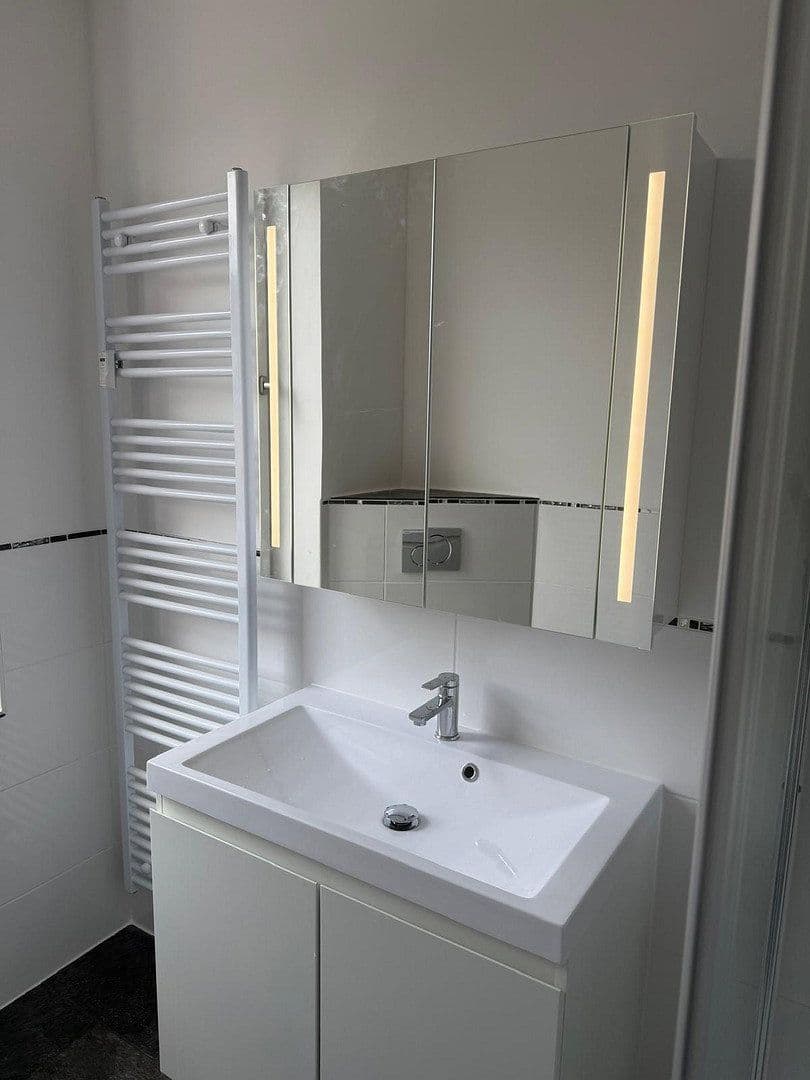Pronájem bytu 4+1 94 m², Hof, Bavorsko Pronájem bytu 4+1 94 m², Hof, Bavorsko