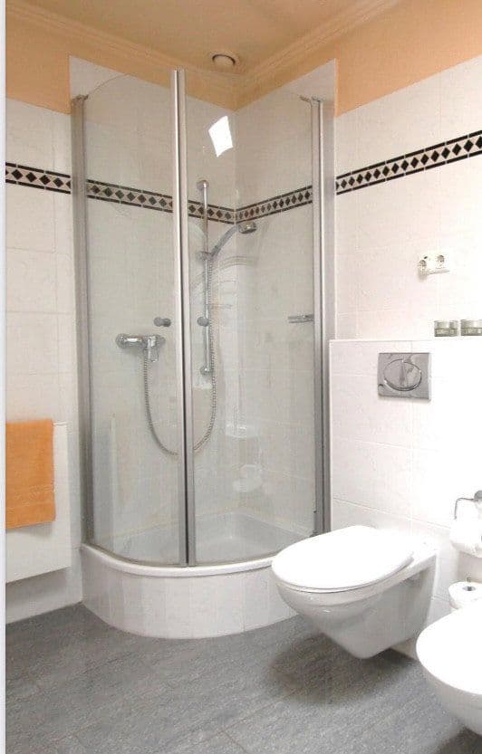 Prodej domu 140 m², pozemek 614 m², Husbargen 10c, Schenefeld, Šlesvicko-Holštýnsko Prodej domu 140 m², pozemek 614 m², Husbargen 10c, Schenefeld, Šlesvicko-Holštýnsko