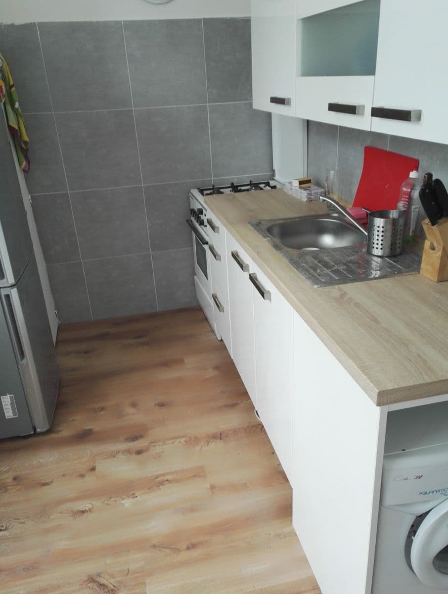 Pronájem bytu 2+1 60 m², Nezvalova, Brno, Jihomoravský kraj Pronájem bytu 2+1 60 m², Nezvalova, Brno, Jihomoravský kraj