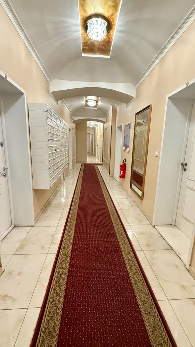 Prodej bytu 2+kk 42 m², Petrská, Praha, Praha Prodej bytu 2+kk 42 m², Petrská, Praha, Praha