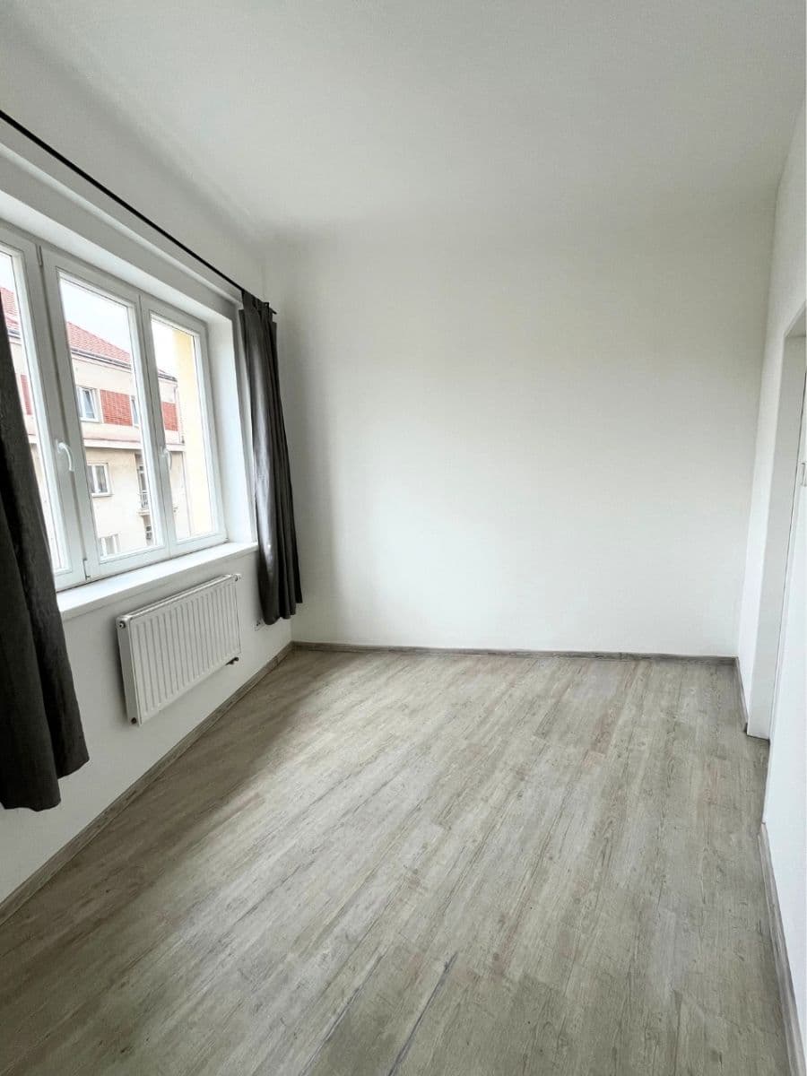 Pronájem bytu 2+kk 53 m², Černokostelecká, Praha, Praha Pronájem bytu 2+kk 53 m², Černokostelecká, Praha, Praha