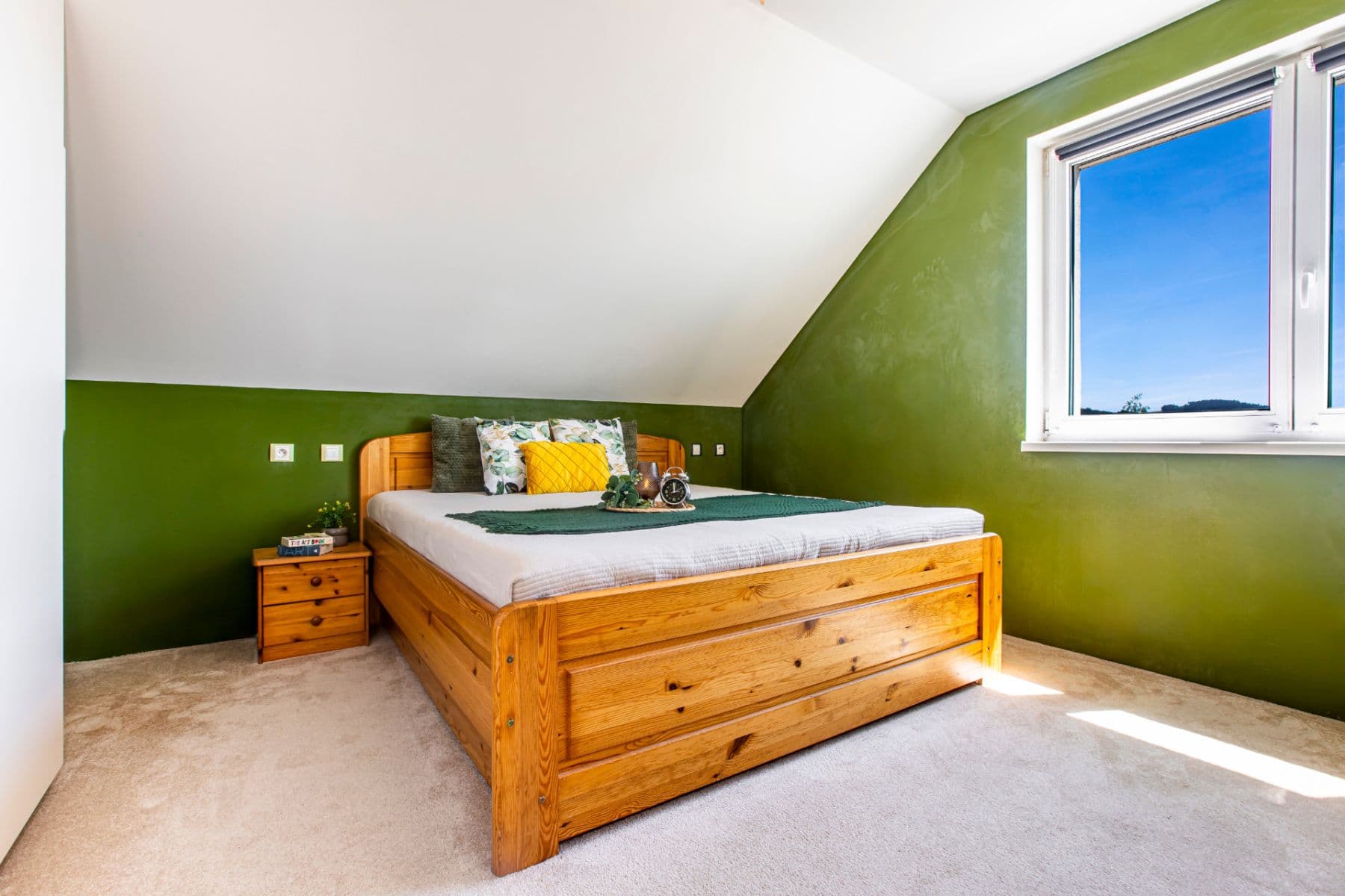 Prodej domu 178 m², pozemek 987 m², Kopretinová, Čerčany, Středočeský kraj Prodej domu 178 m², pozemek 987 m², Kopretinová, Čerčany, Středočeský kraj