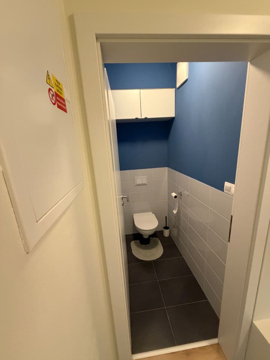 Pronájem bytu 2+kk 58 m², Zlochova, Praha, Praha Pronájem bytu 2+kk 58 m², Zlochova, Praha, Praha
