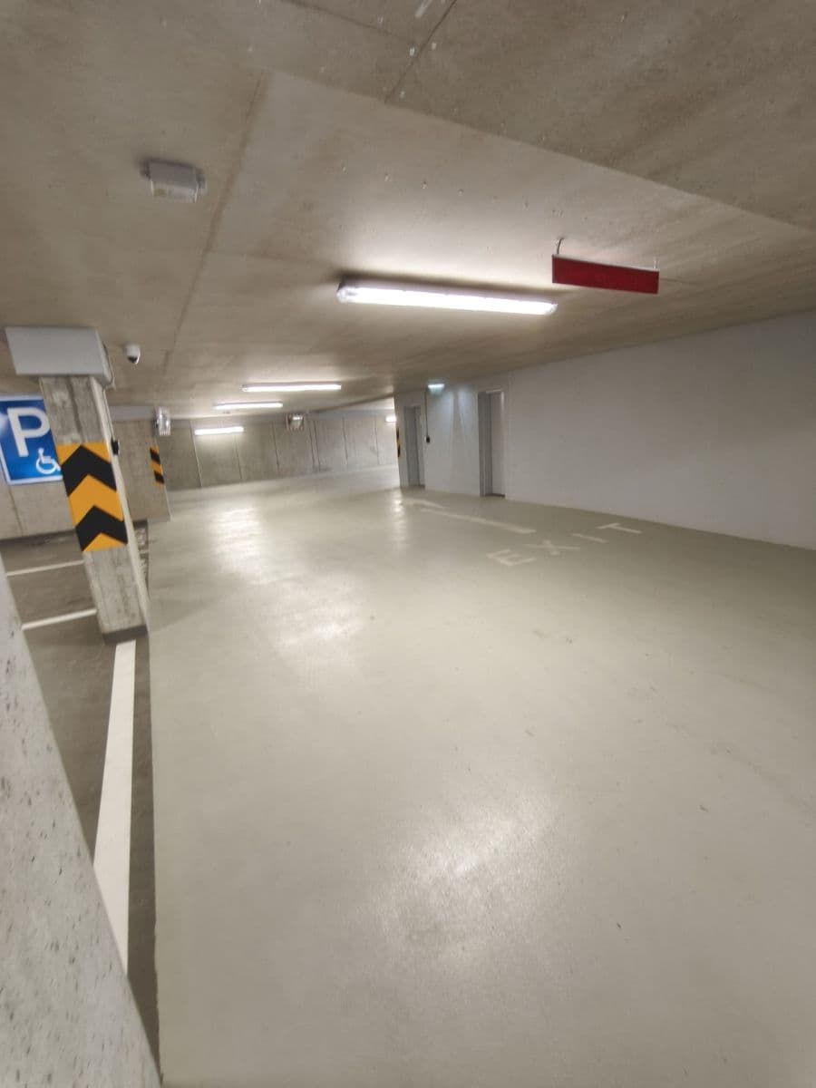 Pronájem garáže 5 m², Pod Harfou, Praha, Praha Pronájem garáže 5 m², Pod Harfou, Praha, Praha