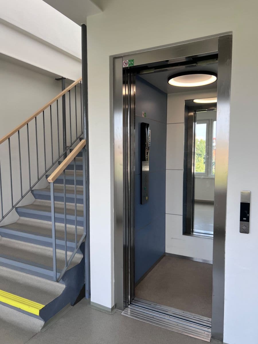 Pronájem bytu 2+kk 41 m², Strašnická, Praha, Praha Pronájem bytu 2+kk 41 m², Strašnická, Praha, Praha