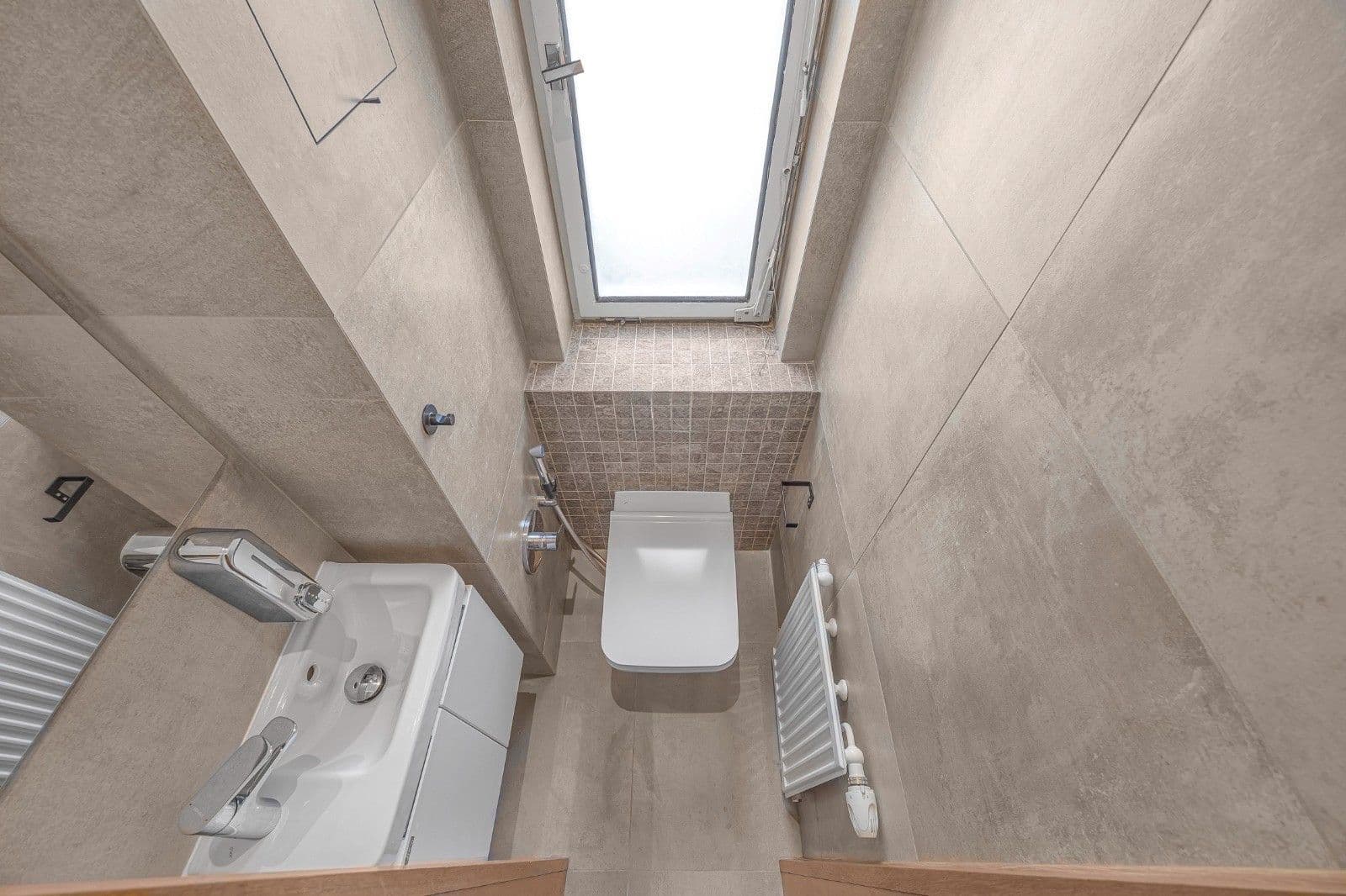 Pronájem bytu 3+1 116 m², Slavětínská, Praha, Praha Pronájem bytu 3+1 116 m², Slavětínská, Praha, Praha
