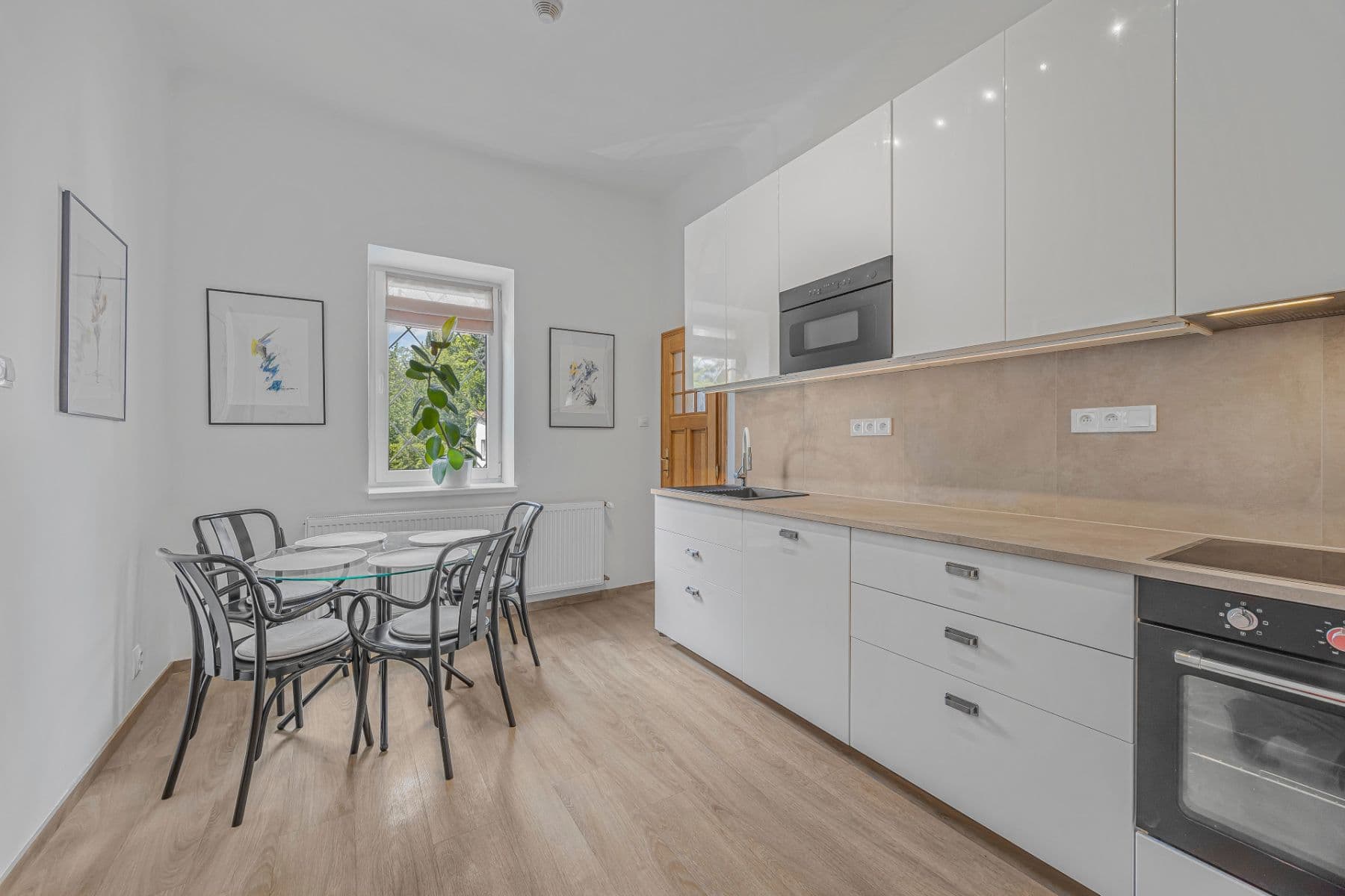 Pronájem bytu 3+1 116 m², Slavětínská, Praha, Praha Pronájem bytu 3+1 116 m², Slavětínská, Praha, Praha