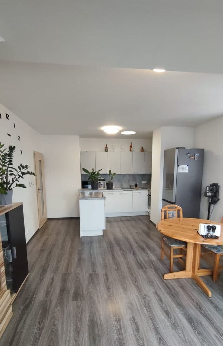 Pronájem bytu 2+kk 57 m², Hlávkova, Přeštice, Plzeňský kraj Pronájem bytu 2+kk 57 m², Hlávkova, Přeštice, Plzeňský kraj