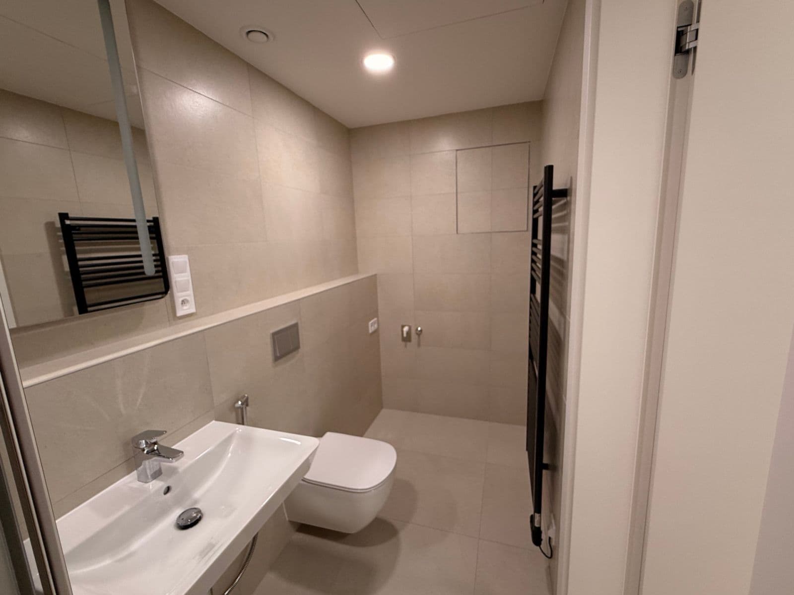 Pronájem bytu 1+kk 34 m², Roháčova, Praha, Praha Pronájem bytu 1+kk 34 m², Roháčova, Praha, Praha