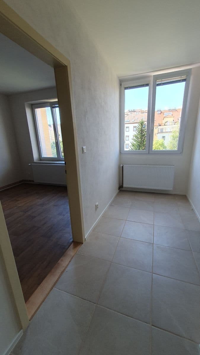 Pronájem bytu 2+1 70 m², Vrchlického, Plzeň, Plzeňský kraj Pronájem bytu 2+1 70 m², Vrchlického, Plzeň, Plzeňský kraj
