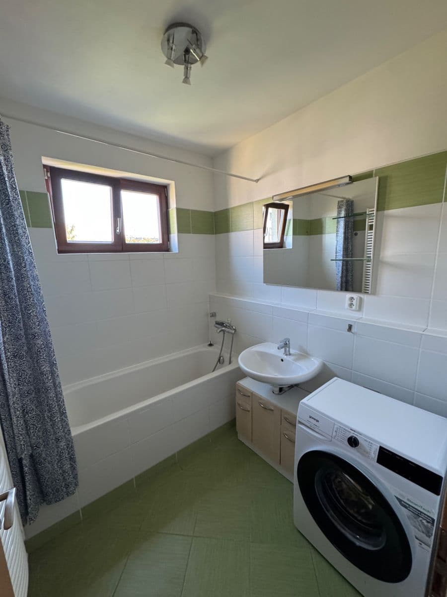 Pronájem bytu 2+kk 54 m², Vladycká, Praha, Praha Pronájem bytu 2+kk 54 m², Vladycká, Praha, Praha