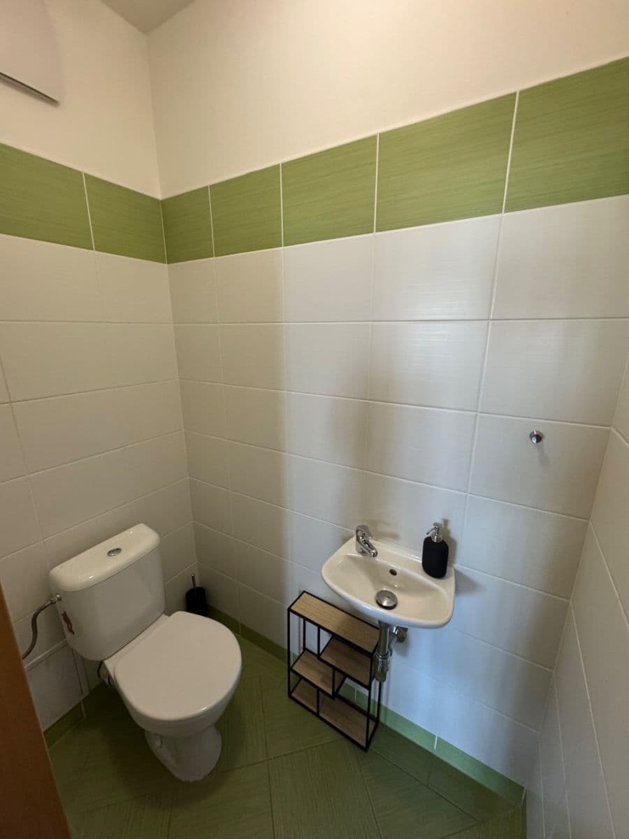 Pronájem bytu 2+kk 54 m², Vladycká, Praha, Praha Pronájem bytu 2+kk 54 m², Vladycká, Praha, Praha