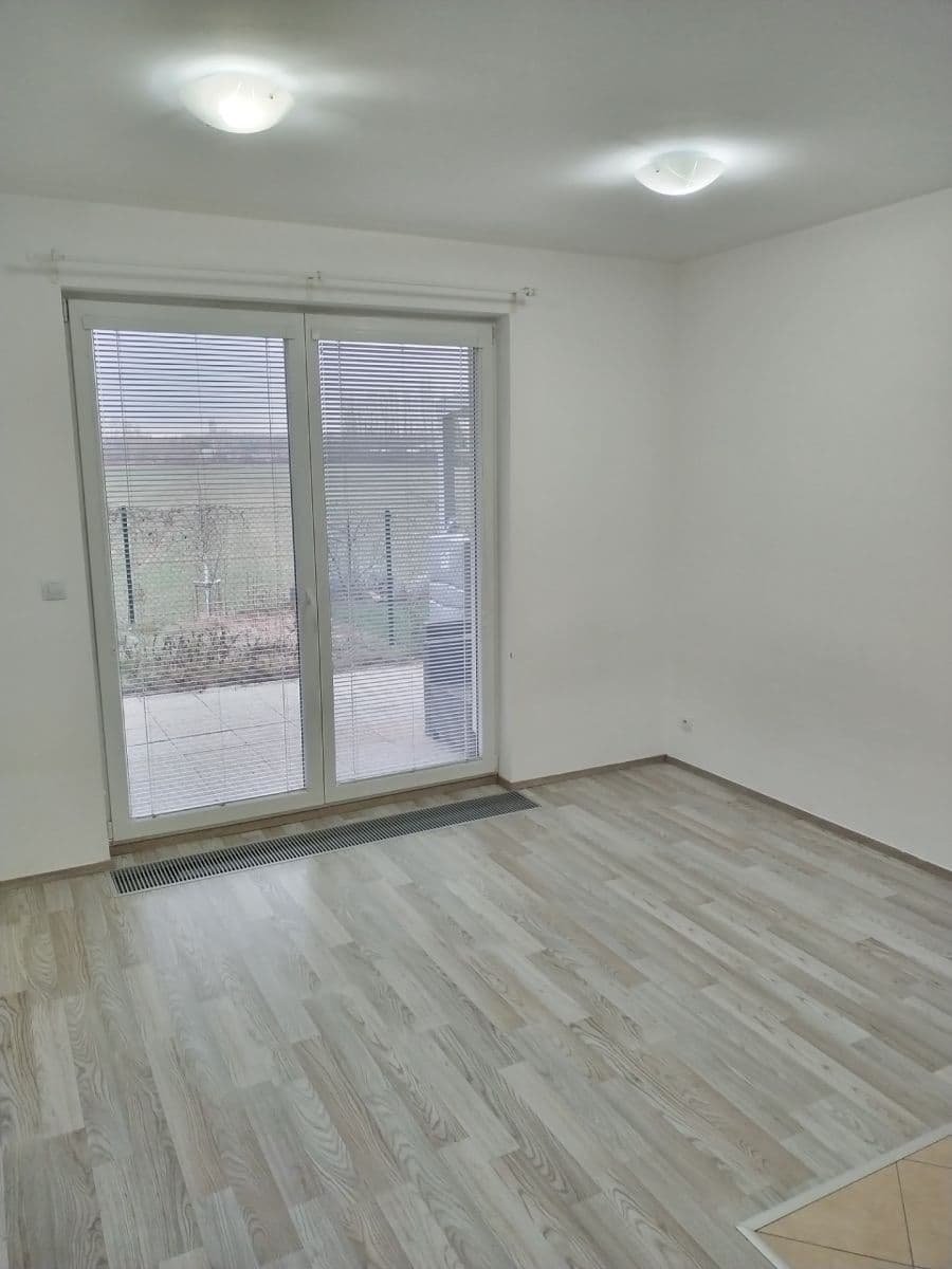 Pronájem bytu 1+kk 26 m², Kadečkové, Praha, Praha Pronájem bytu 1+kk 26 m², Kadečkové, Praha, Praha