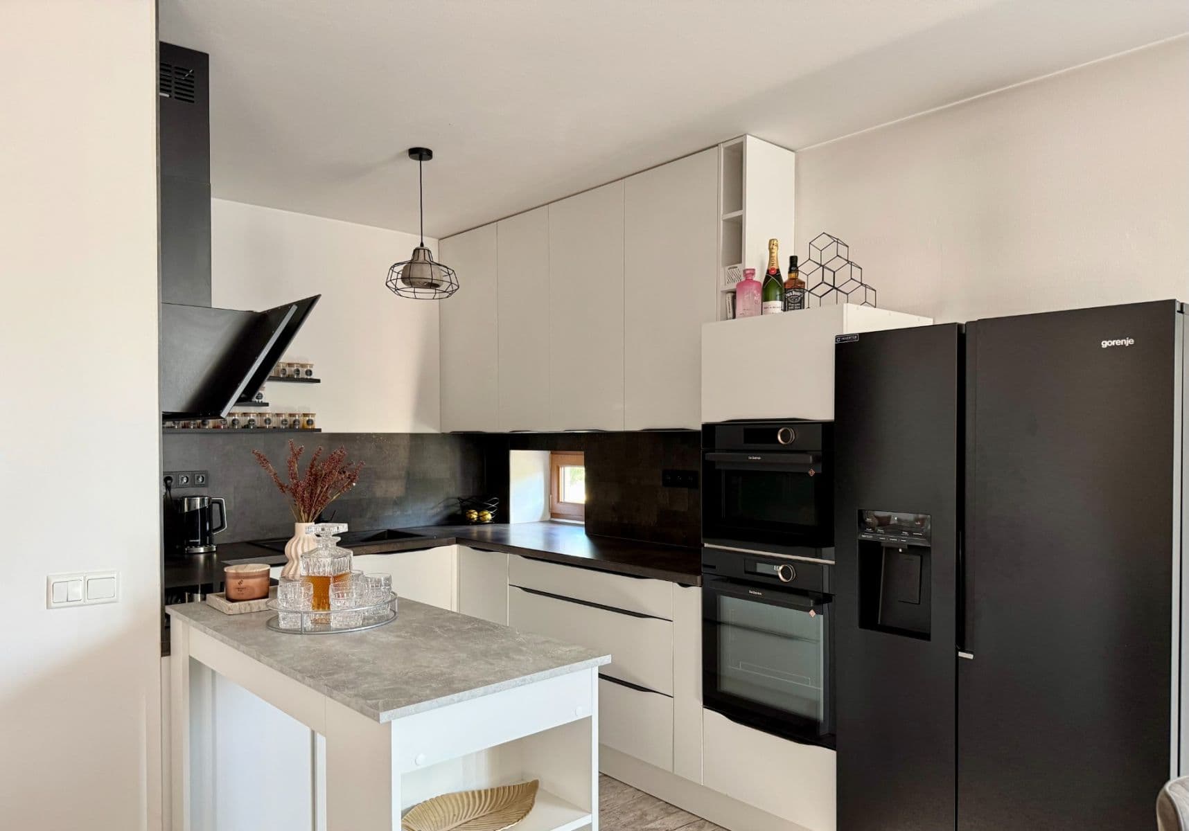 Prodej bytu 3+kk 110 m², Lomená, Zbuzany, Středočeský kraj Prodej bytu 3+kk 110 m², Lomená, Zbuzany, Středočeský kraj