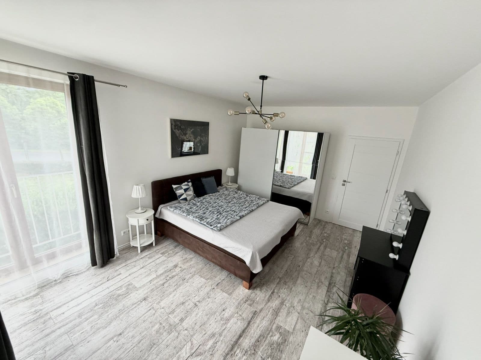 Prodej bytu 3+kk 110 m², Lomená, Zbuzany, Středočeský kraj Prodej bytu 3+kk 110 m², Lomená, Zbuzany, Středočeský kraj