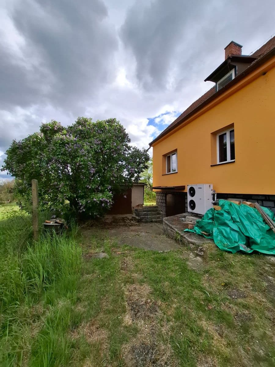 Prodej domu 178 m², pozemek 1.514 m², Nalžovice, Středočeský kraj Prodej domu 178 m², pozemek 1.514 m², Nalžovice, Středočeský kraj