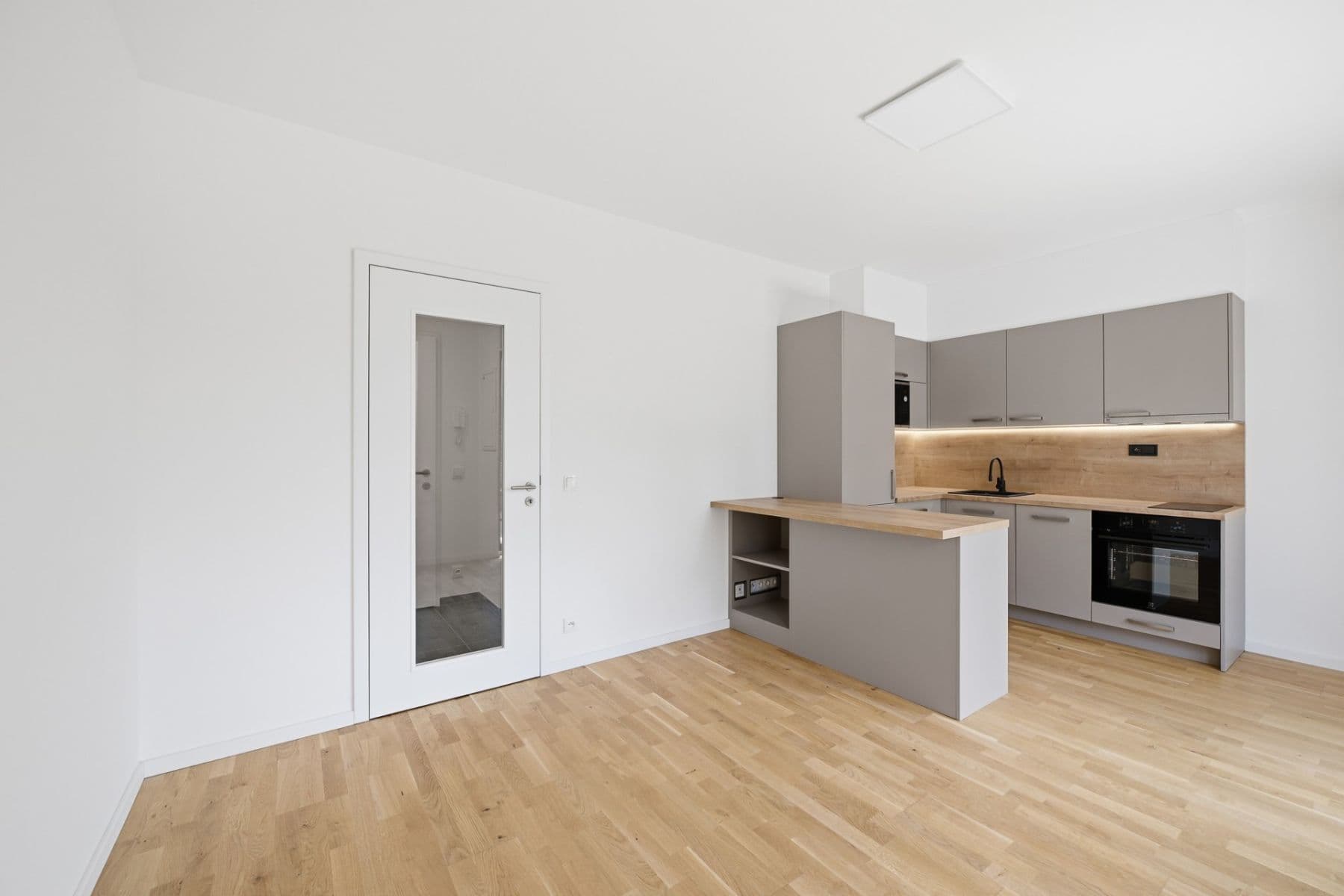 Pronájem bytu 1+kk 34 m², Maroldova, Praha, Praha Pronájem bytu 1+kk 34 m², Maroldova, Praha, Praha