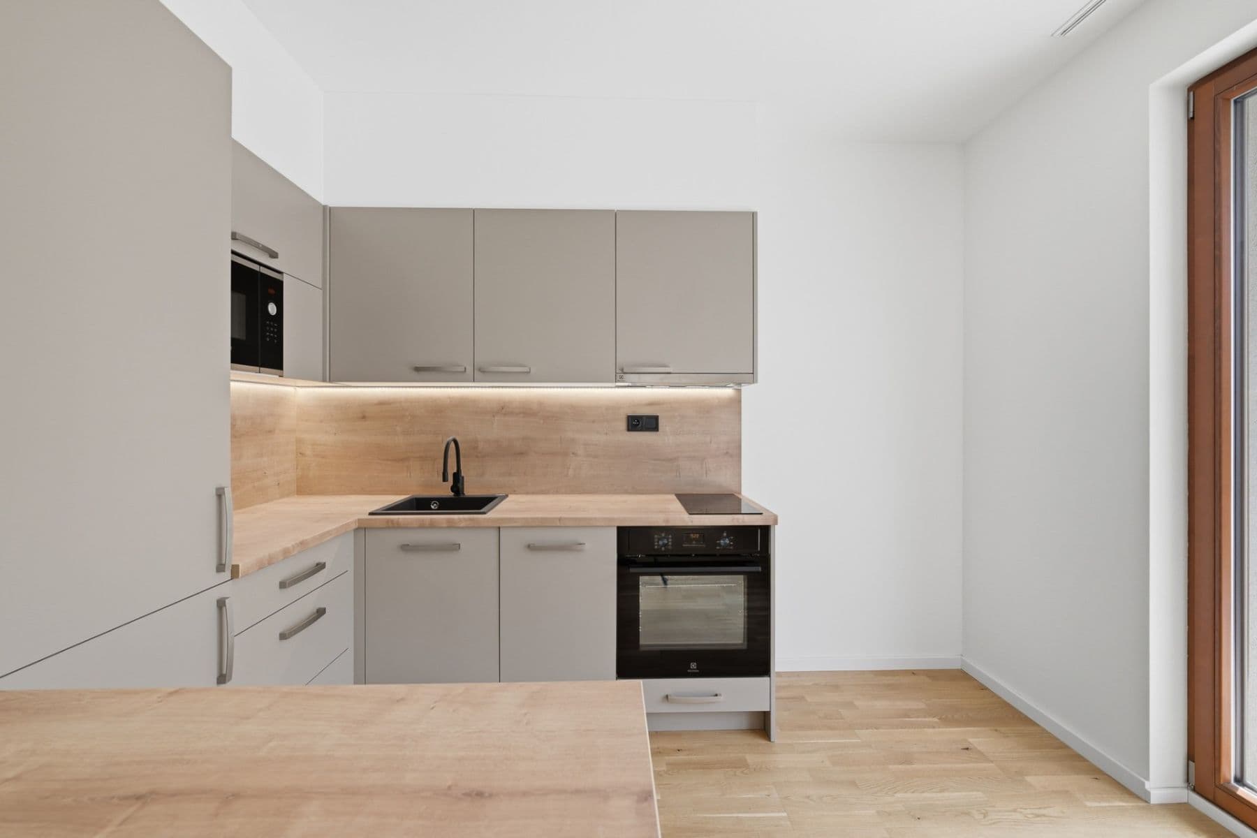 Pronájem bytu 1+kk 34 m², Maroldova, Praha, Praha Pronájem bytu 1+kk 34 m², Maroldova, Praha, Praha
