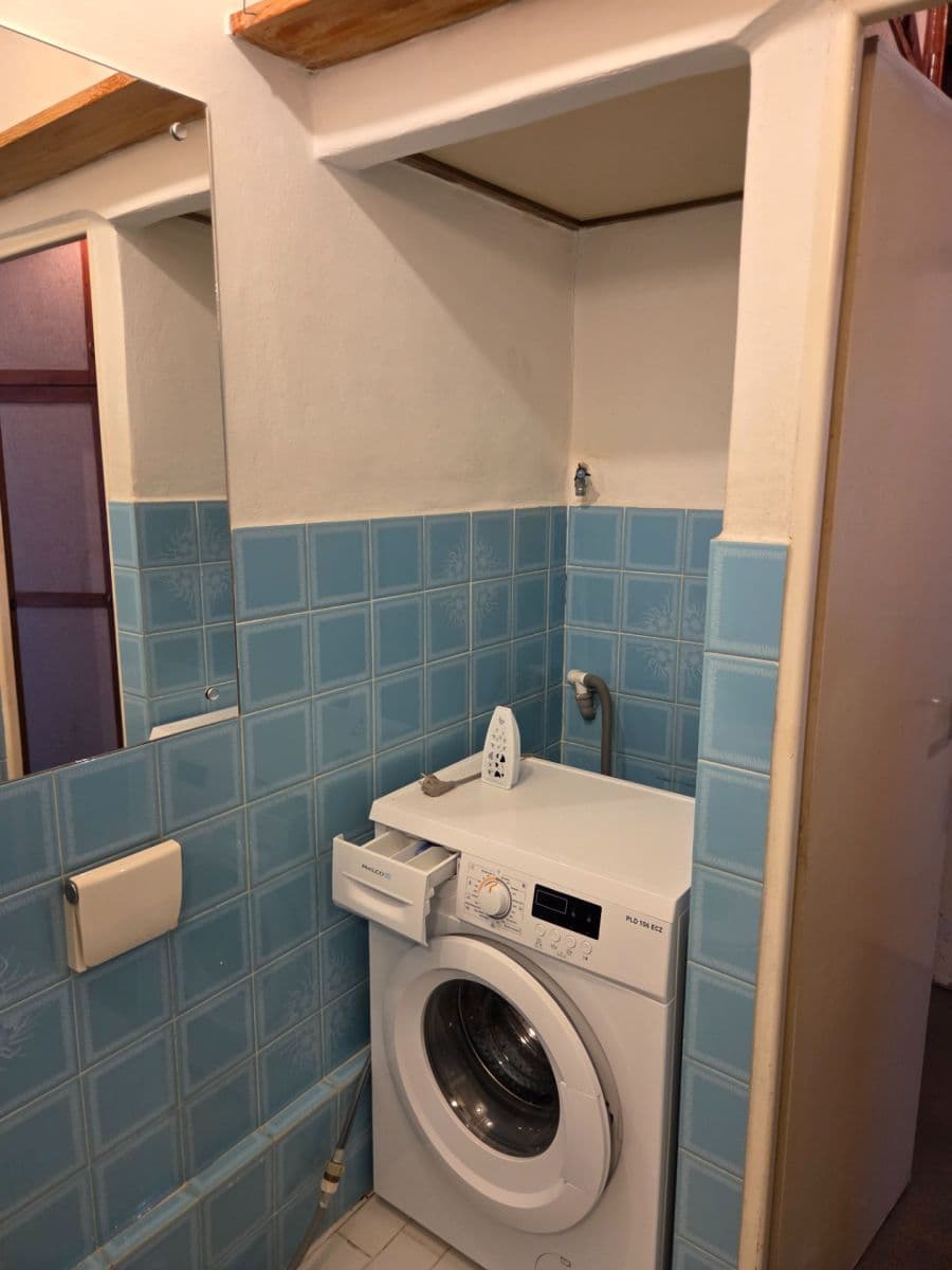 Prodej bytu 2+kk 42 m², Sportovní, Mělník, Středočeský kraj Prodej bytu 2+kk 42 m², Sportovní, Mělník, Středočeský kraj