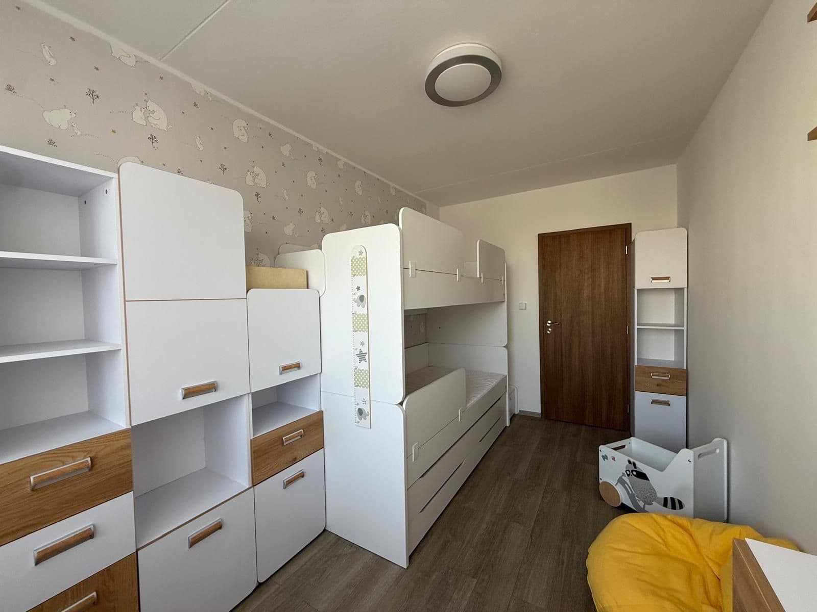 Pronájem bytu 3+kk 70 m², Pod Jarovem, Praha, Praha Pronájem bytu 3+kk 70 m², Pod Jarovem, Praha, Praha