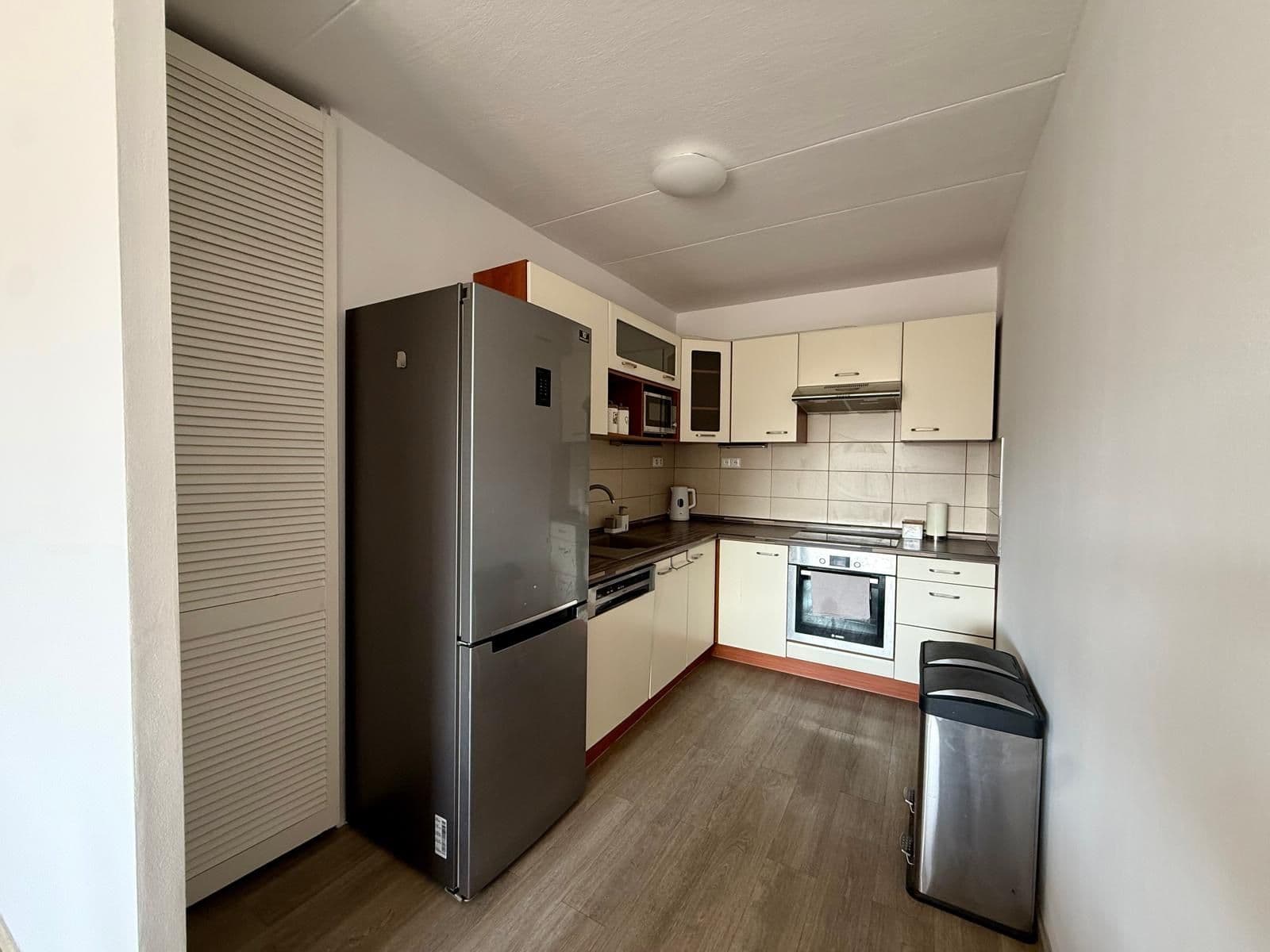 Pronájem bytu 3+kk 70 m², Pod Jarovem, Praha, Praha Pronájem bytu 3+kk 70 m², Pod Jarovem, Praha, Praha