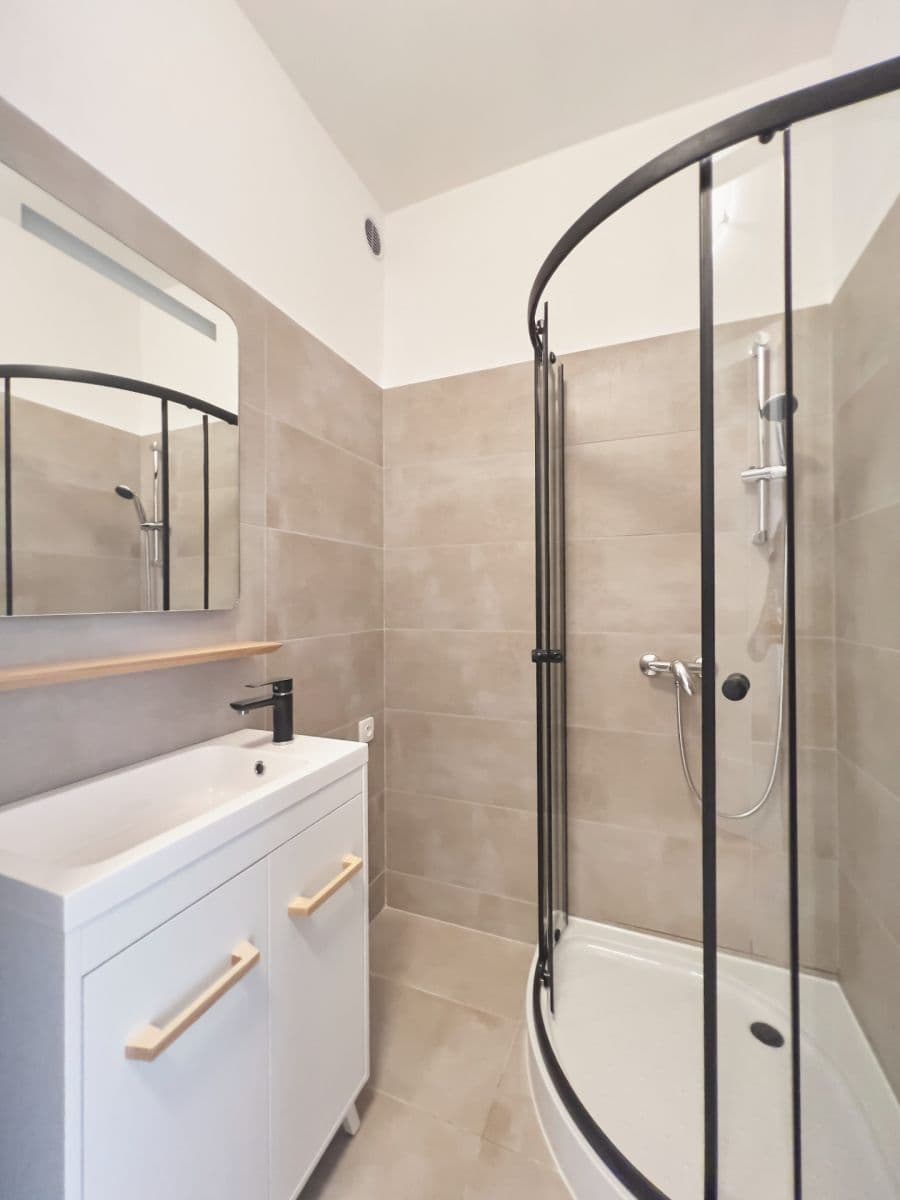 Pronájem bytu 2+1 55 m², Kopernikova, Třinec, Moravskoslezský kraj Pronájem bytu 2+1 55 m², Kopernikova, Třinec, Moravskoslezský kraj