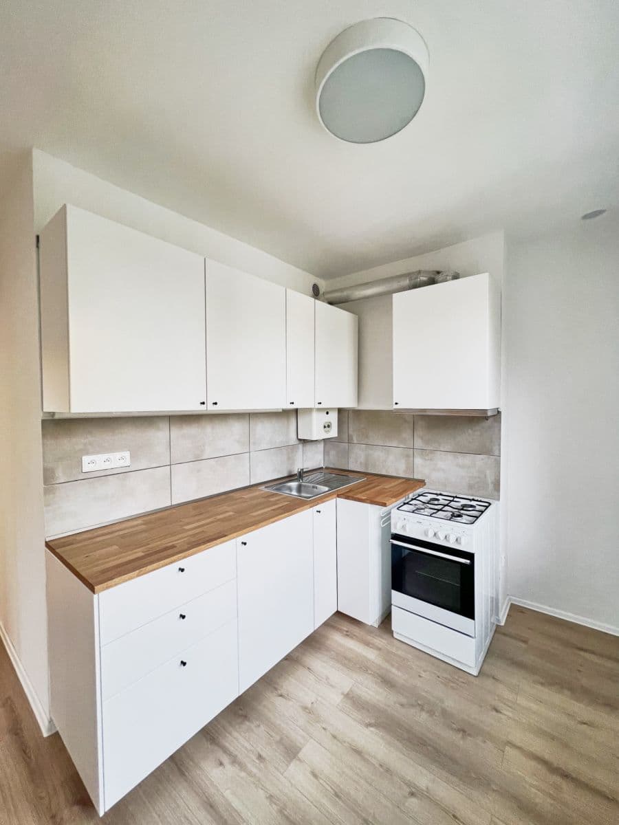 Pronájem bytu 2+1 55 m², Kopernikova, Třinec, Moravskoslezský kraj Pronájem bytu 2+1 55 m², Kopernikova, Třinec, Moravskoslezský kraj