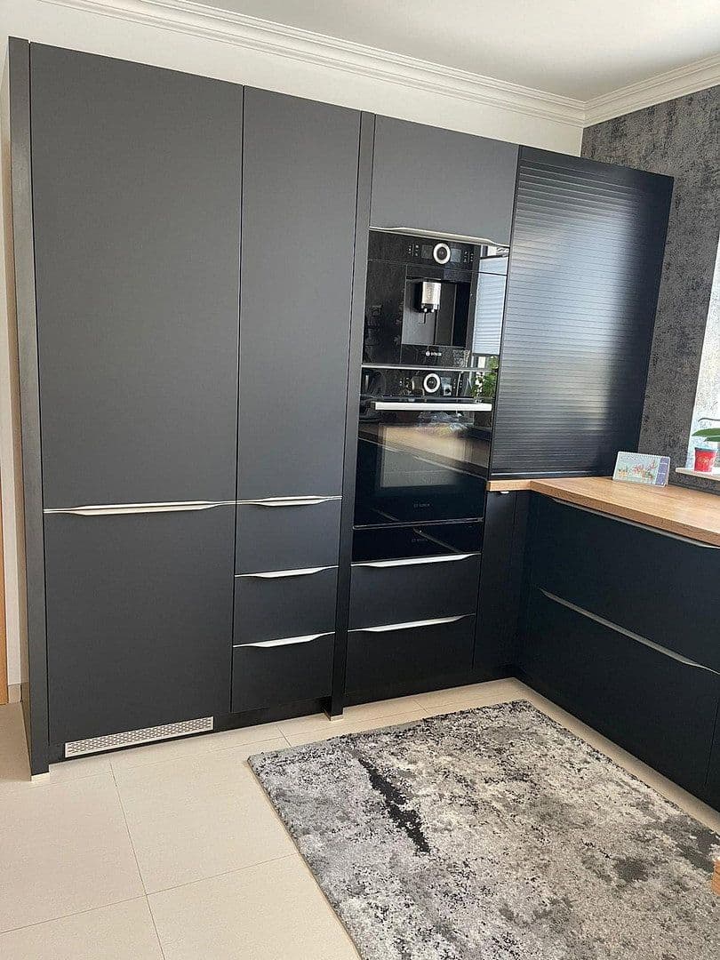 Prodej domu 367 m², pozemek 950 m², Hiddenhausen, Severní Porýní-Vestfálsko Prodej domu 367 m², pozemek 950 m², Hiddenhausen, Severní Porýní-Vestfálsko