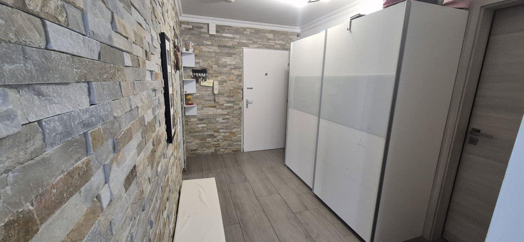 Prodej bytu 4+kk 105 m², Mühlacker, Bádensko-Württembersko Prodej bytu 4+kk 105 m², Mühlacker, Bádensko-Württembersko