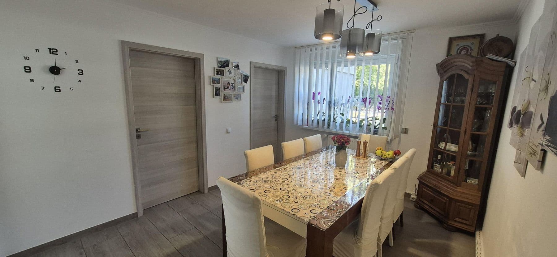 Prodej bytu 4+kk 105 m², Mühlacker, Bádensko-Württembersko Prodej bytu 4+kk 105 m², Mühlacker, Bádensko-Württembersko