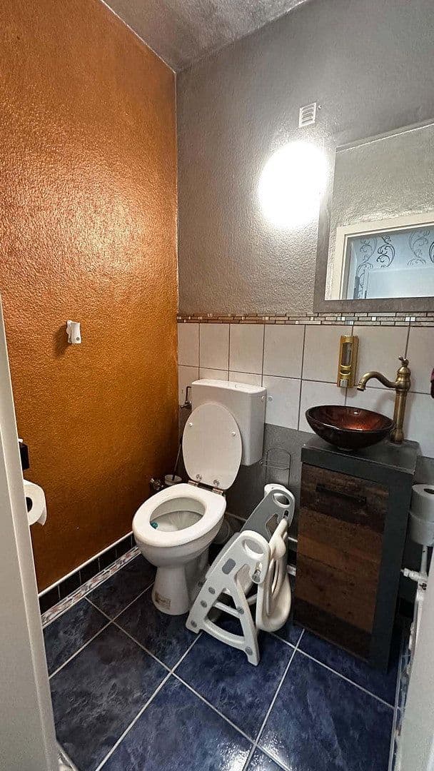 Prodej bytu 4+kk 85 m², Duisburg, Severní Porýní-Vestfálsko Prodej bytu 4+kk 85 m², Duisburg, Severní Porýní-Vestfálsko