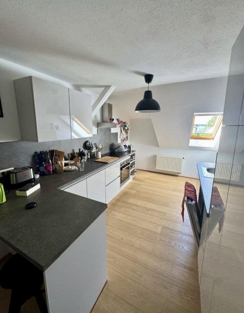 Pronájem bytu 2+1 66 m², Weststraße 62, Chemnitz, Sasko Pronájem bytu 2+1 66 m², Weststraße 62, Chemnitz, Sasko