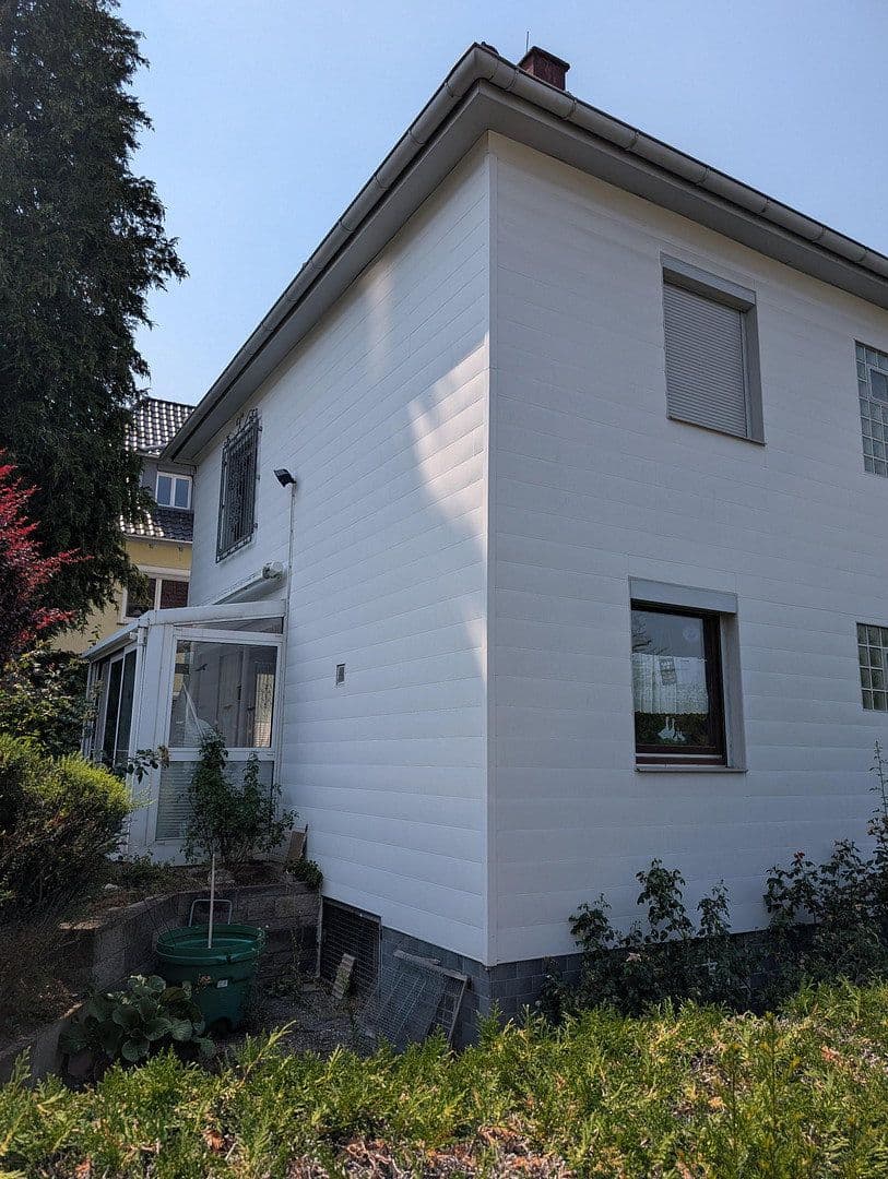 Prodej domu 200 m², pozemek 498 m², Stuttgart, Bádensko-Württembersko Prodej domu 200 m², pozemek 498 m², Stuttgart, Bádensko-Württembersko
