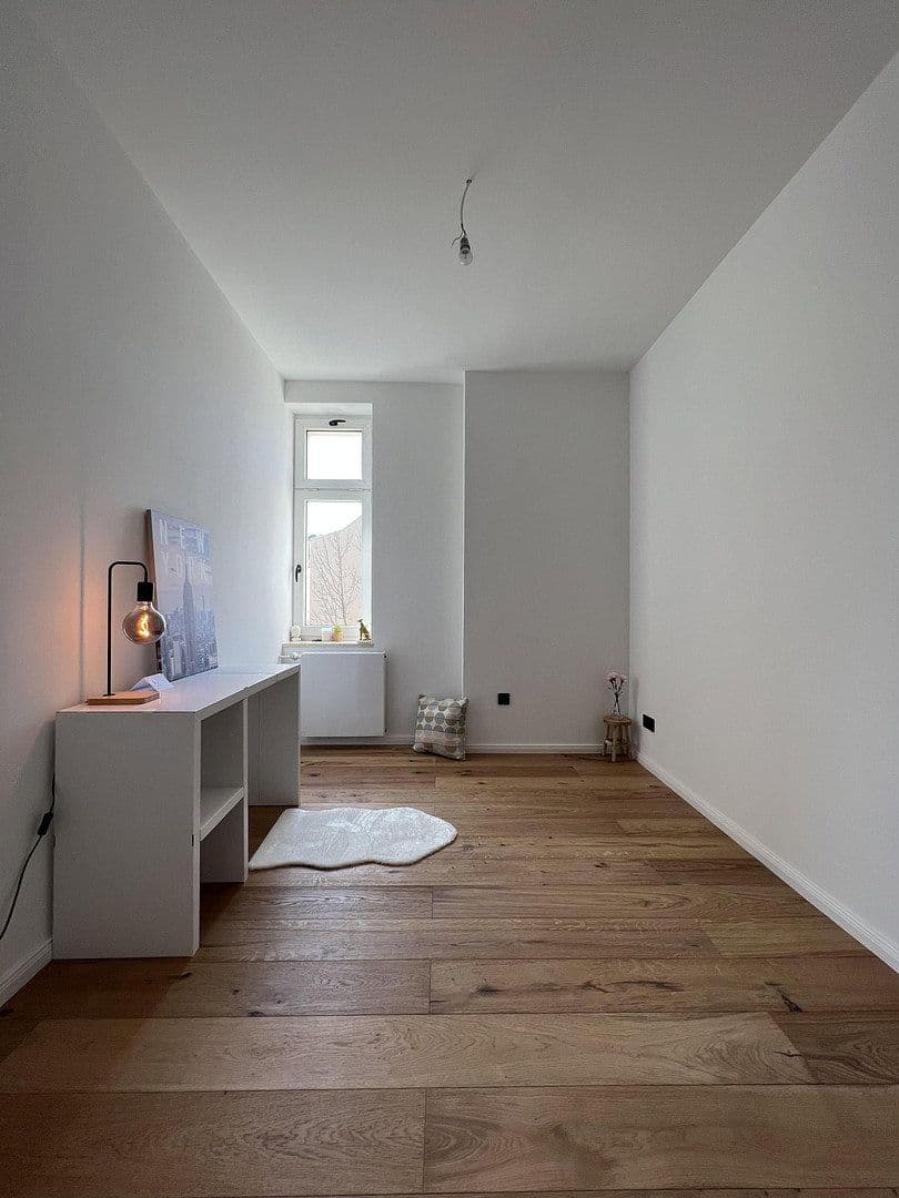 Pronájem bytu 4+1 96 m², Barbarossastraße 86, Chemnitz, Sasko Pronájem bytu 4+1 96 m², Barbarossastraße 86, Chemnitz, Sasko