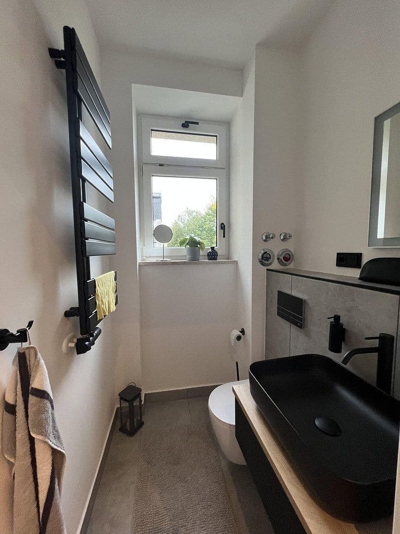 Pronájem bytu 4+1 96 m², Barbarossastraße 86, Chemnitz, Sasko Pronájem bytu 4+1 96 m², Barbarossastraße 86, Chemnitz, Sasko