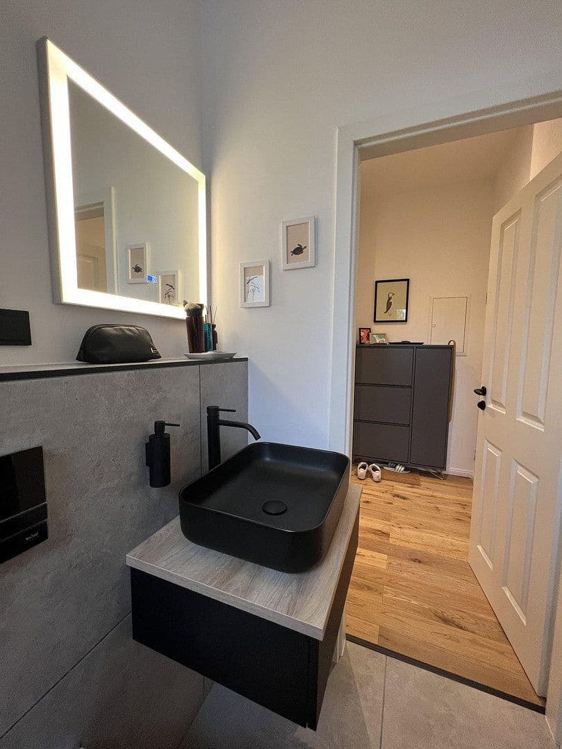 Pronájem bytu 4+1 96 m², Barbarossastraße 86, Chemnitz, Sasko Pronájem bytu 4+1 96 m², Barbarossastraße 86, Chemnitz, Sasko