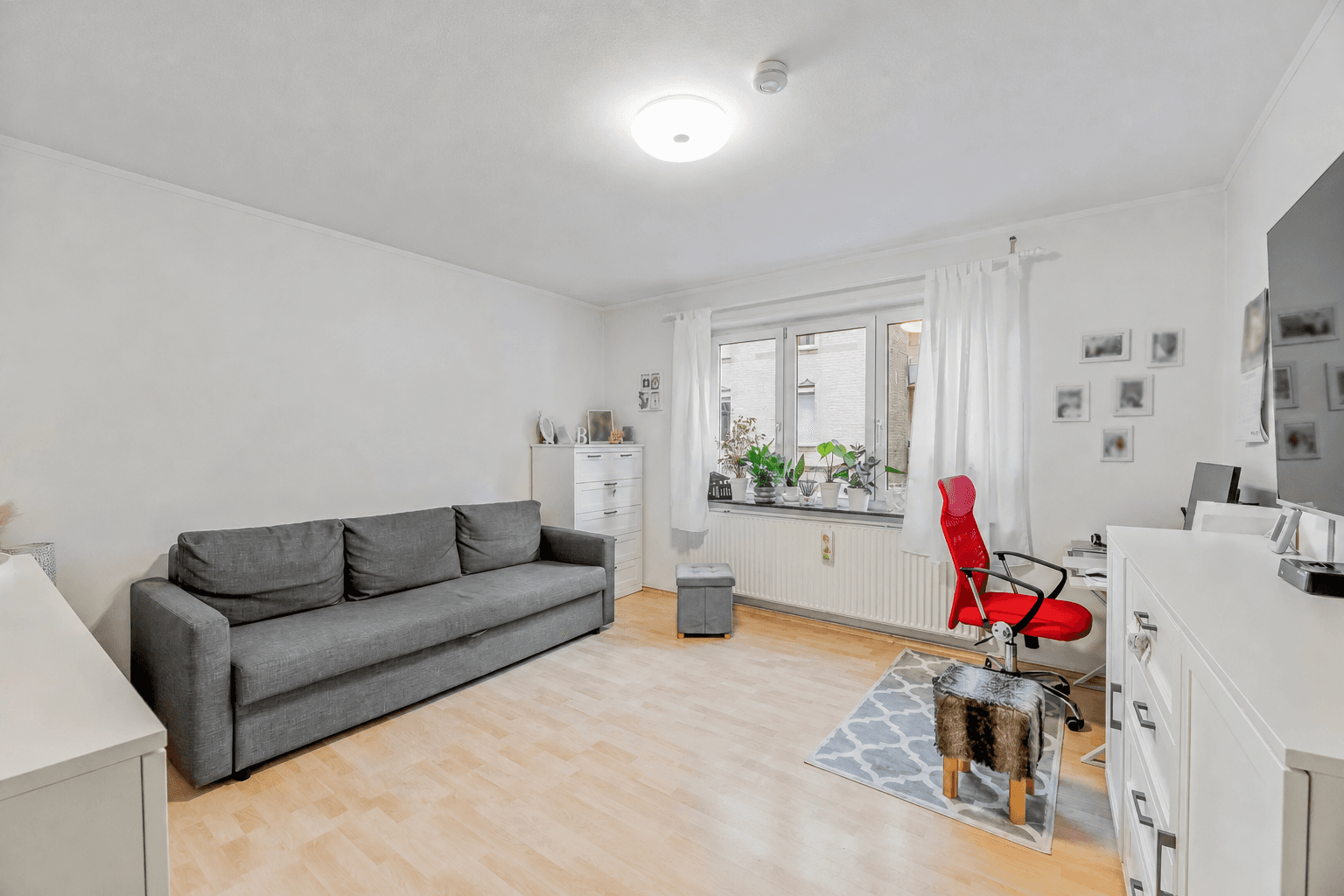Pronájem bytu 3+1 82 m², Rötestraße 65, Stuttgart, Bádensko-Württembersko Pronájem bytu 3+1 82 m², Rötestraße 65, Stuttgart, Bádensko-Württembersko