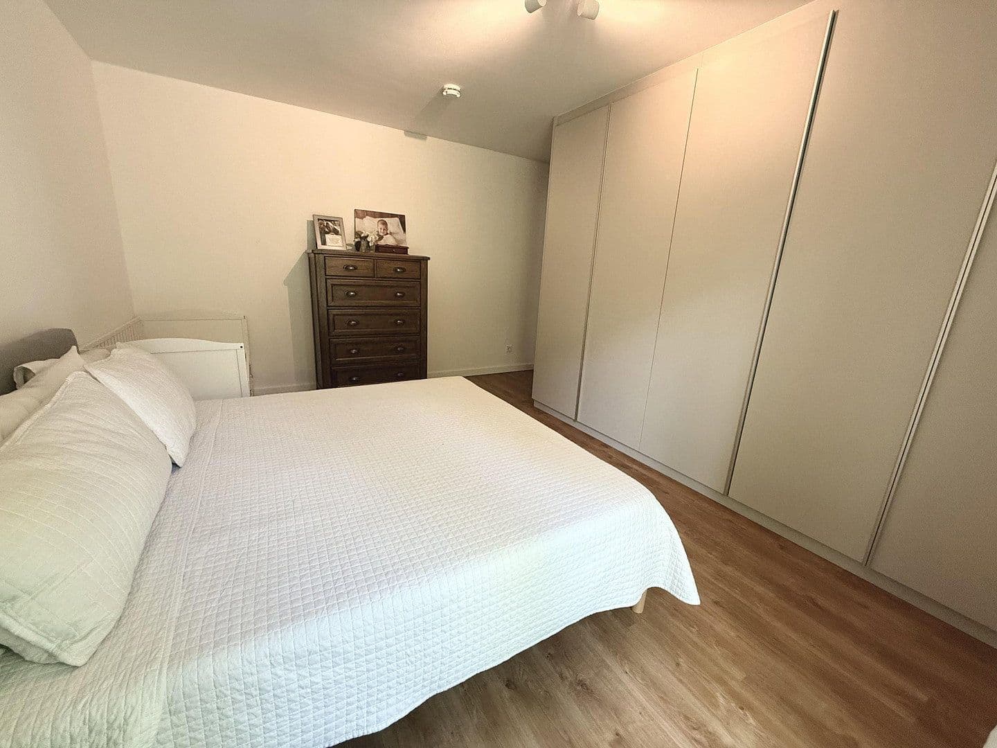 Pronájem bytu 4+1 149 m², Uhlenhorster Weg 31A, Hamburg, Hamburg Pronájem bytu 4+1 149 m², Uhlenhorster Weg 31A, Hamburg, Hamburg